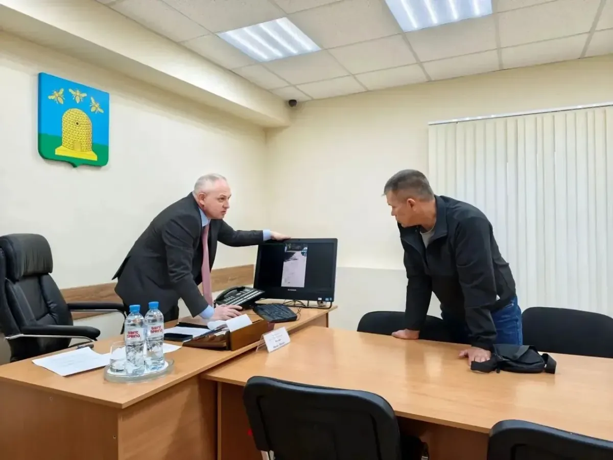 На личном приеме в Тамбове обсудили дворы, мусорные площадки и ремонт проезда