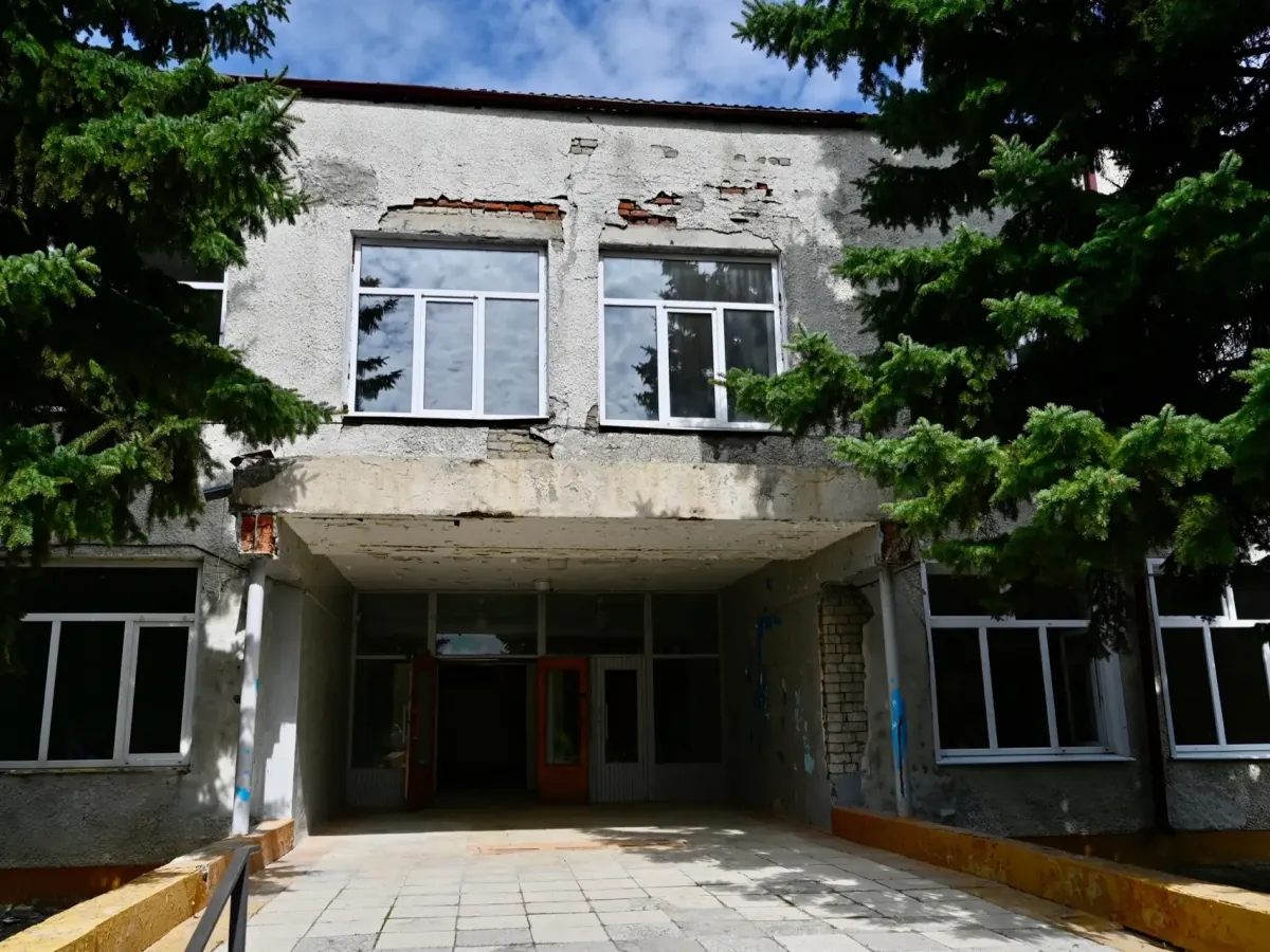 В селе Дубовое отремонтировали детский сад и благоустроили центральную площадь