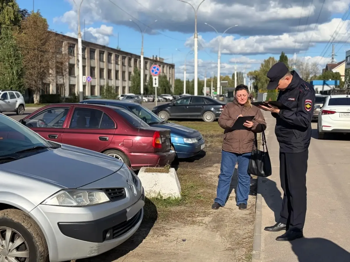 В Тамбове продолжают рейды против парковки на зелёных зонах