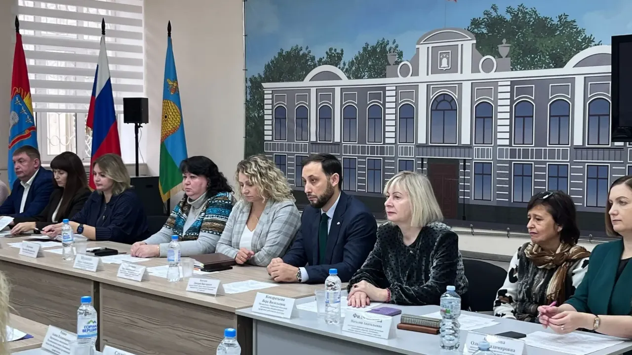 В Тамбове обсудили профориентацию школьников, поддержку молодёжи и благоустройство — Тамбов Сейчас