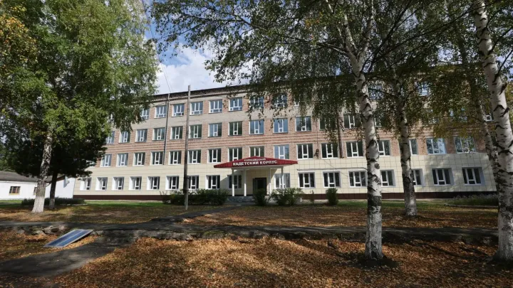 В Колпашевском кадетском корпусе обсудили завершение ремонта и обновление площадок — Томск Сейчас