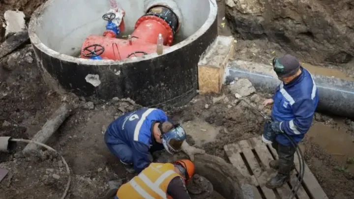 В Томске восстановили штатный режим на новом участке водопровода на улице С. Лазо — Томск Сейчас
