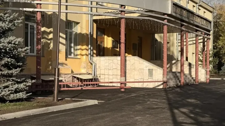 В Томском кадетском корпусе продолжается капитальный ремонт и благоустройство территории — Томск Сейчас
