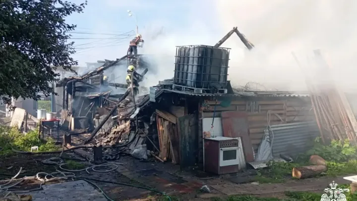 В поселке Эммаусс произошел пожар в жилом доме — Тверь Сейчас