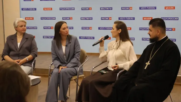В Твери состоялся круглый стол о роли чистой речи и вреде сквернословия