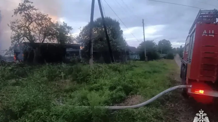 В деревне Пятницкое Торопецкого округа сгорел жилой дом