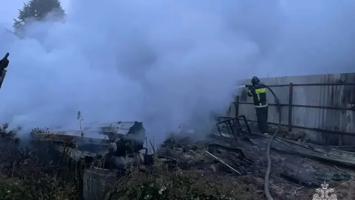 Утро в деревне Неклюдово началось с пожара