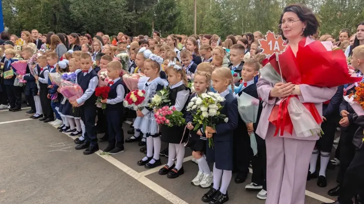 В Тверской области более 136 тысяч школьников начали новый учебный год