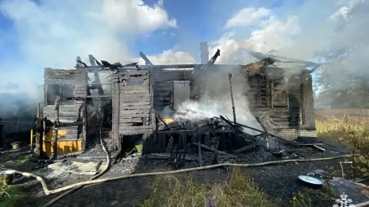 В Конаково на улице Свободы потушили пожар в жилом доме без пострадавших