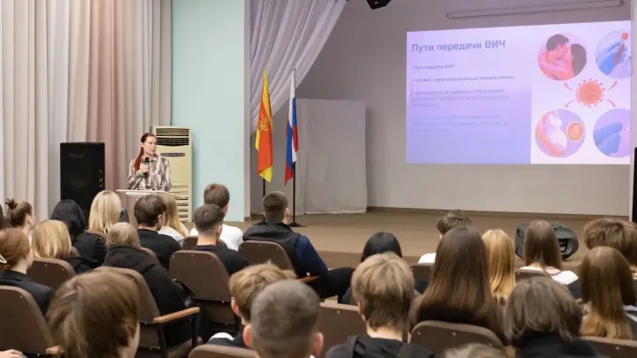 В тверских учебных заведениях продолжают лекции по профилактике ВИЧ