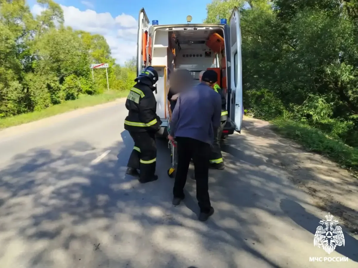 В Максатихинском округе в результате съезда автомобиля в кювет пострадал человек