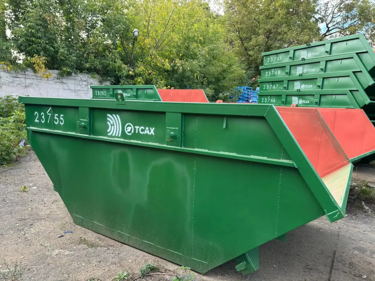 В Тверской области региональный оператор пополнил парк спецтехники для вывоза отходов