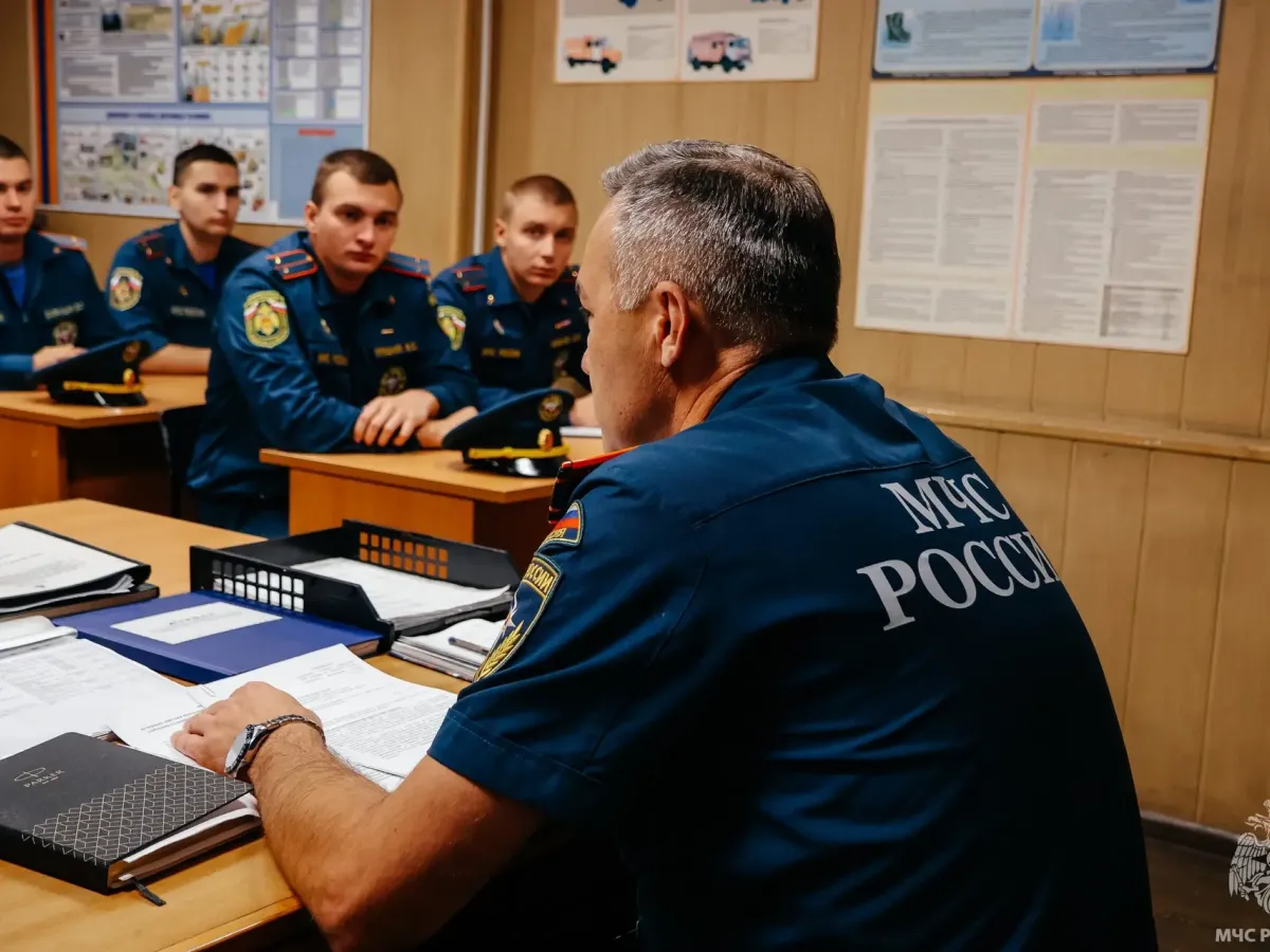 Молодые офицеры МЧС познакомились с особенностями службы в Тверской области