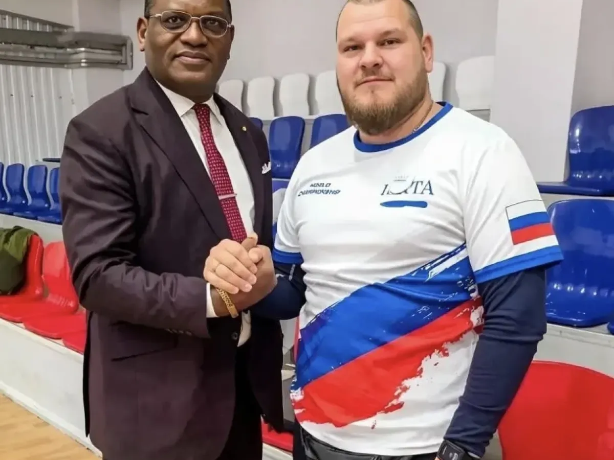 Тверичанин Артем Кожухов выиграл Кубок мира по спортивному метанию ножа