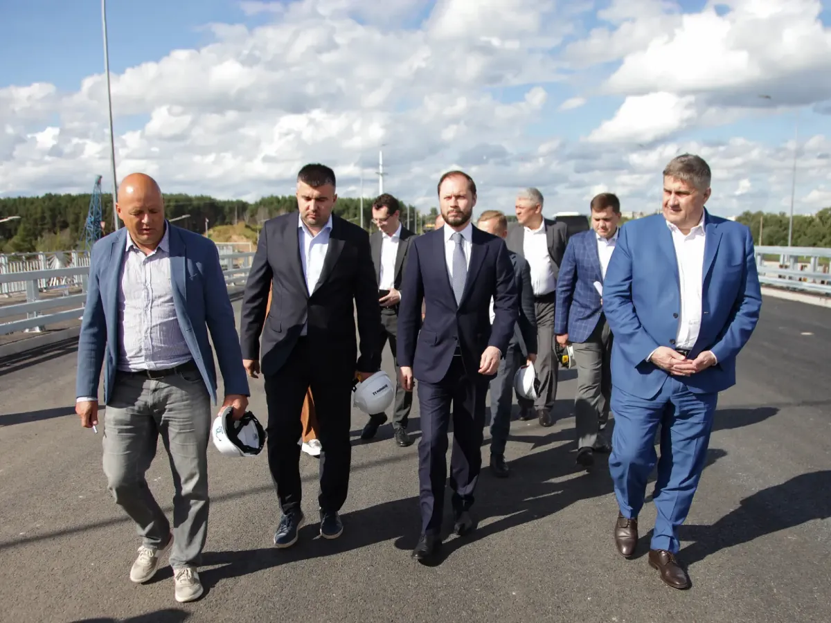 В Твери проинспектировали строительство Западного моста и обсудили обходы Старицы и Торжка