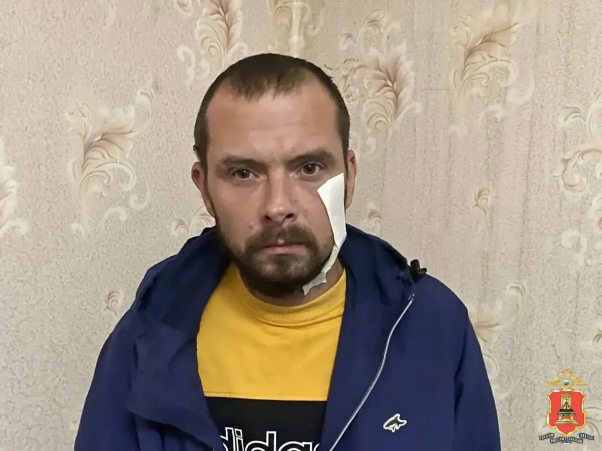 В Старице полицейские нашли наркотики в двух квартирах после вызова собственницы