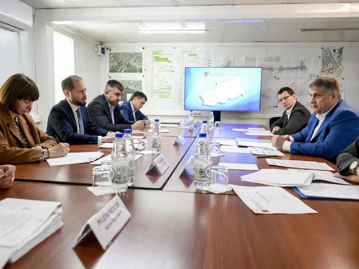 В Твери проинспектировали строительство Западного моста и обсудили обходы Старицы и Торжка