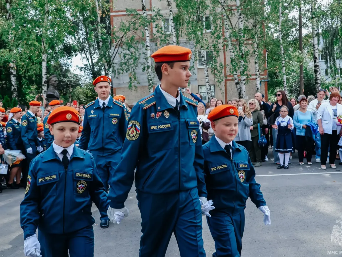 В Твери открыли первый в области кадетский класс МЧС для первоклассников