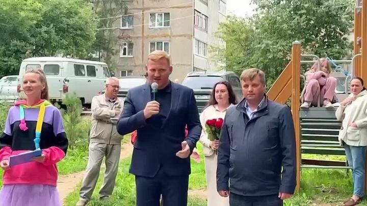 Во Владимире завершилось благоустройство двора на проспекте Строителей — Владимир Сейчас