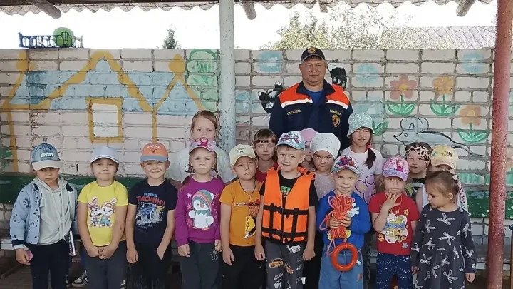 Спасатели провели уроки безопасности на воде для дошкольников Гороховца — Владимир Сейчас