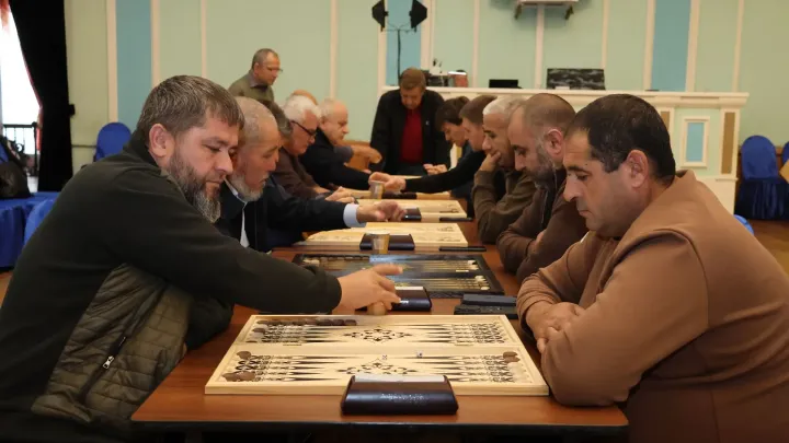 Во Владимире прошёл межнациональный турнир по нардам «Россия многоликая» — Владимир Сейчас