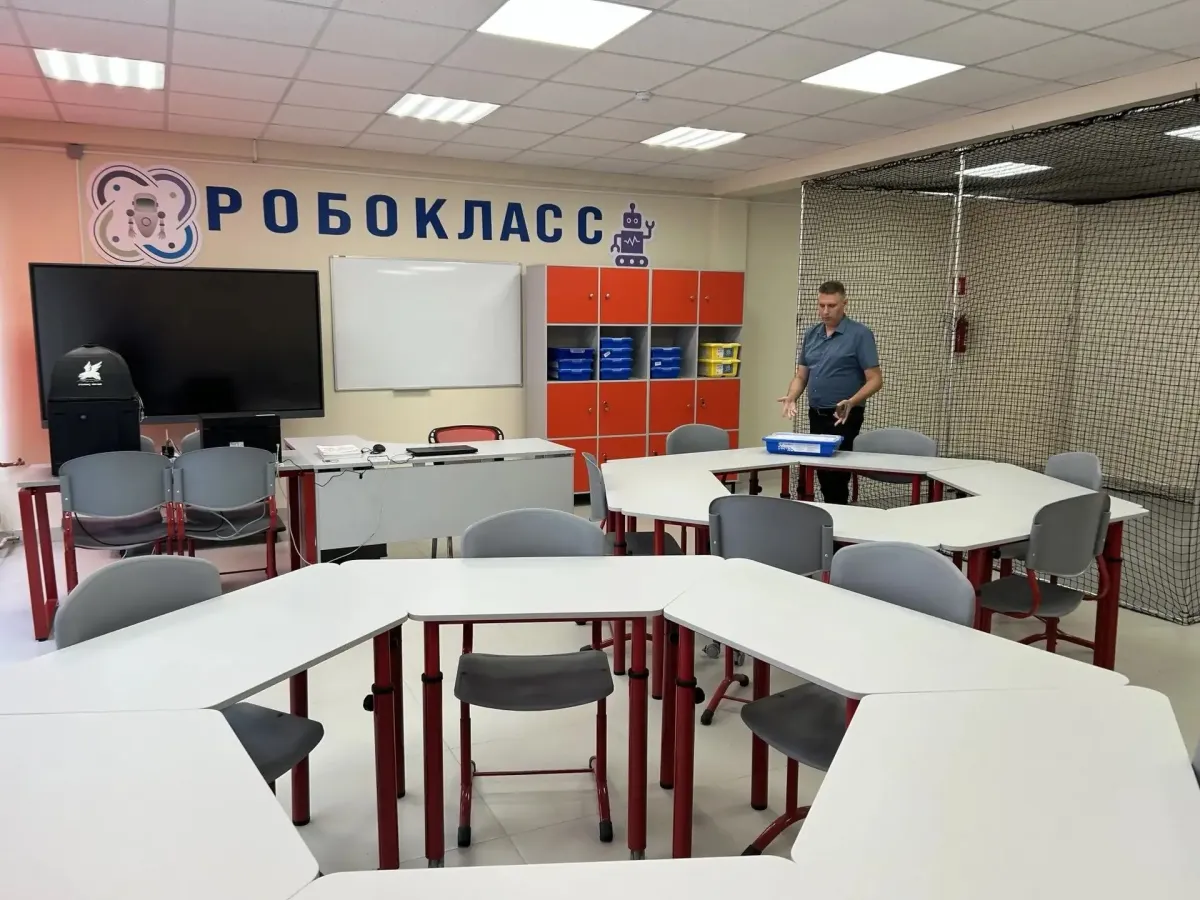 Министр образования региона оценила капремонт школы №7 в Муроме