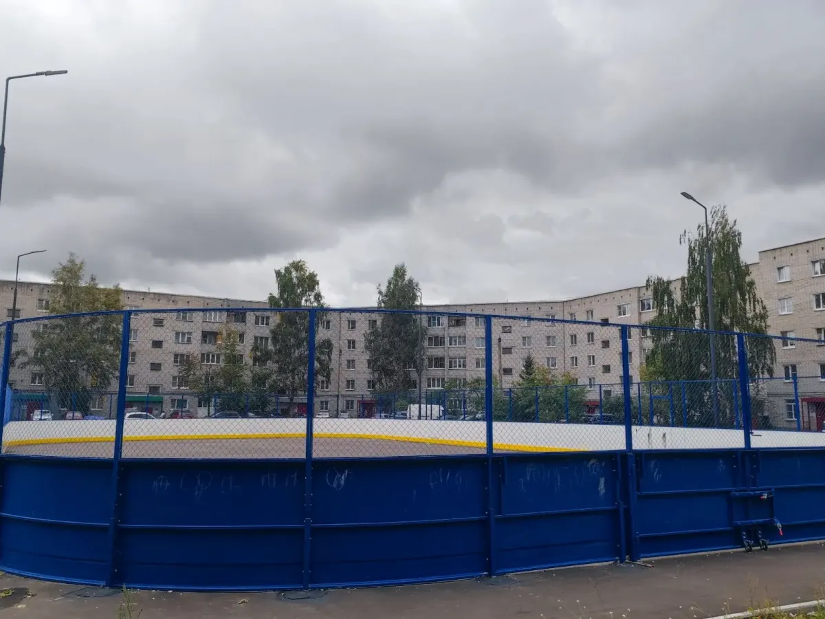 В Покрове и Вольгинском благоустраивают дворы, дороги и набережную озера