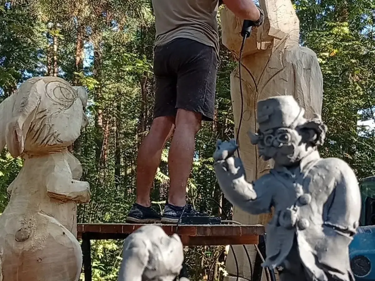 В гусевском парке «Сказка» появились новые скульптуры по детским рисункам