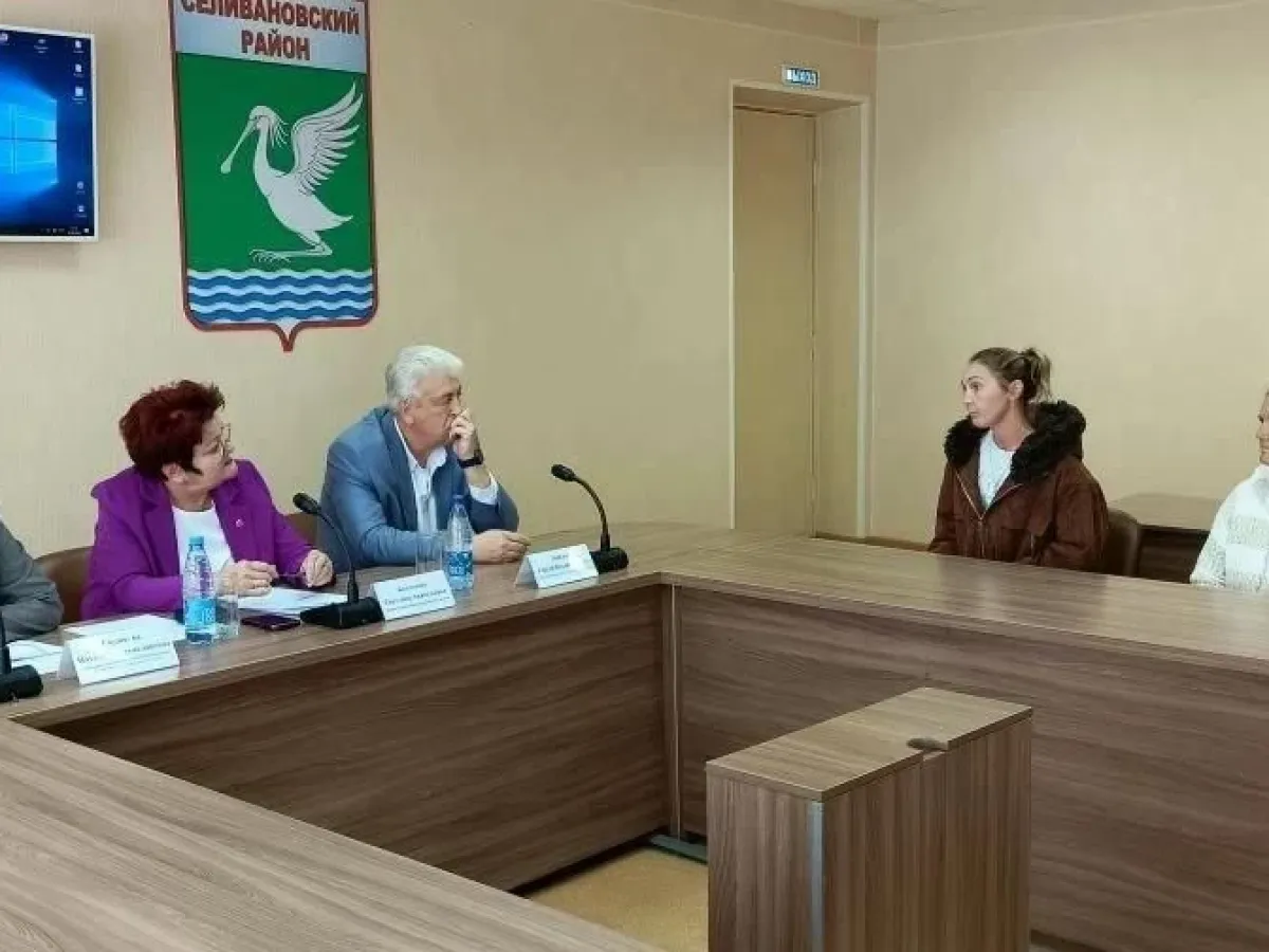 Светлана Болтунова посетила школы и детский сад в Селивановском округе