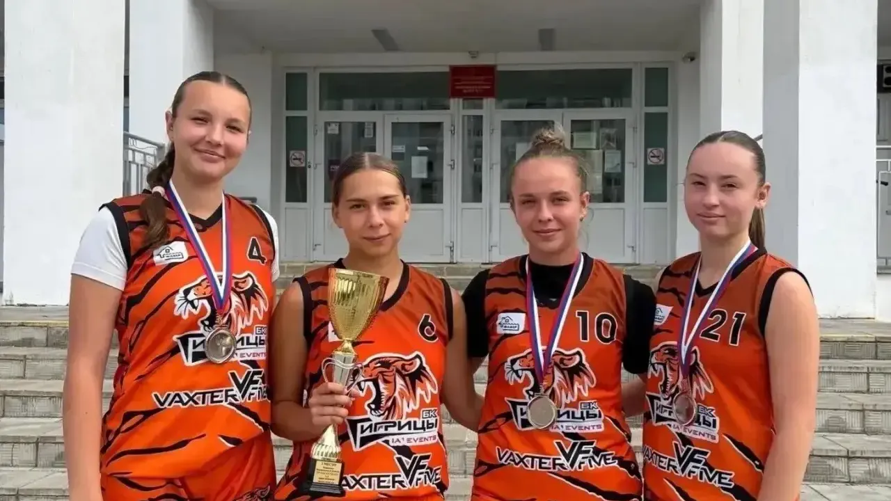 Воспитанницы владимирской СШ №1 завоевали серебро на чемпионате области по баскетболу 3×3 — Владимир Сейчас