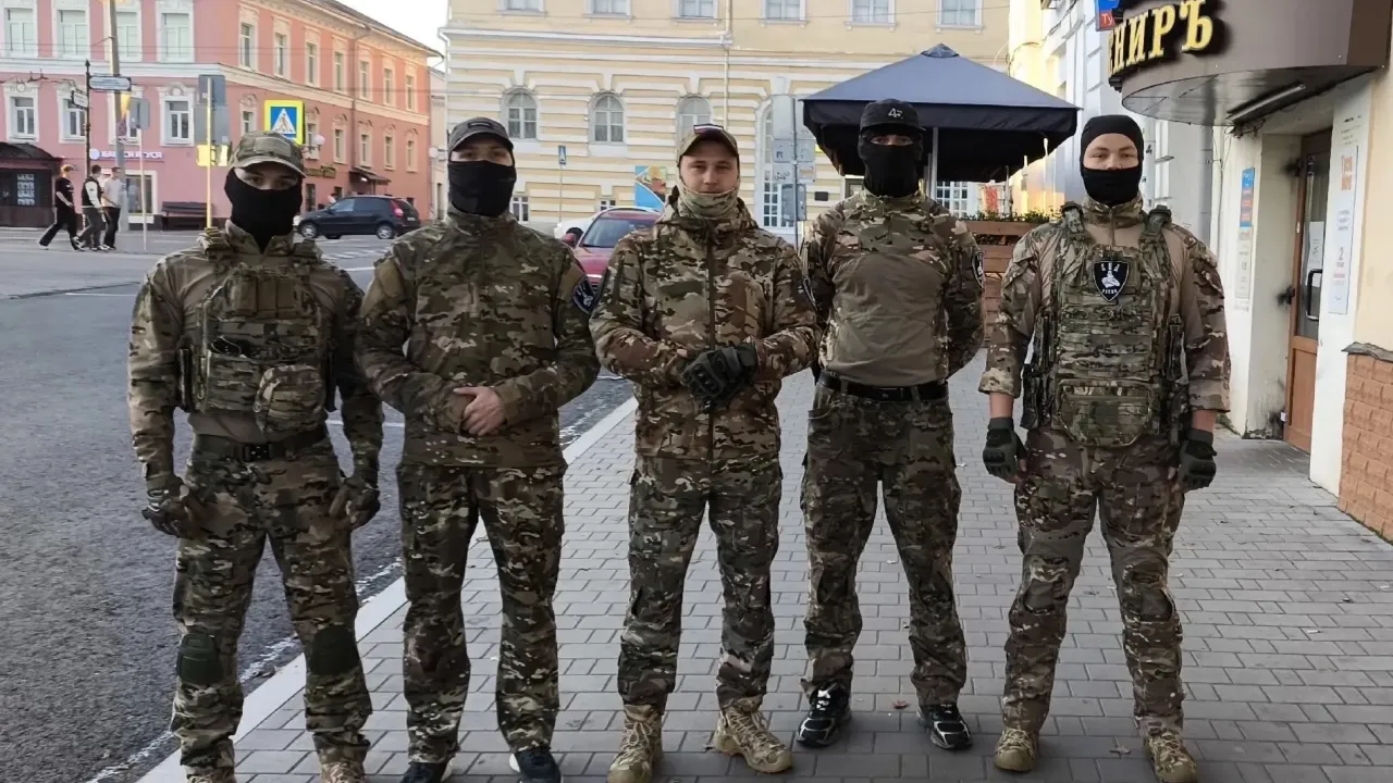 В историческом центре Владимира прошел совместный рейд полиции и народной дружины — Владимир Сейчас