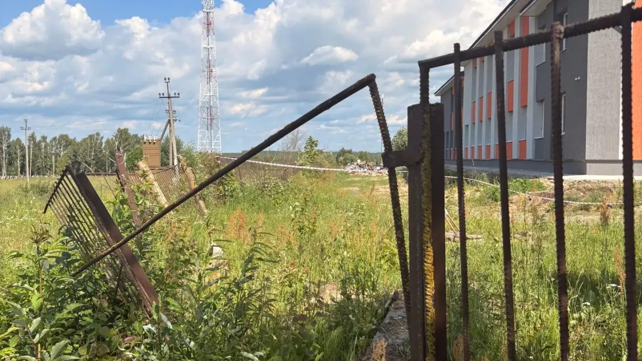 В Меленковском районе отремонтировали забор Илькинской школы по требованию прокуратуры — Владимир Сейчас