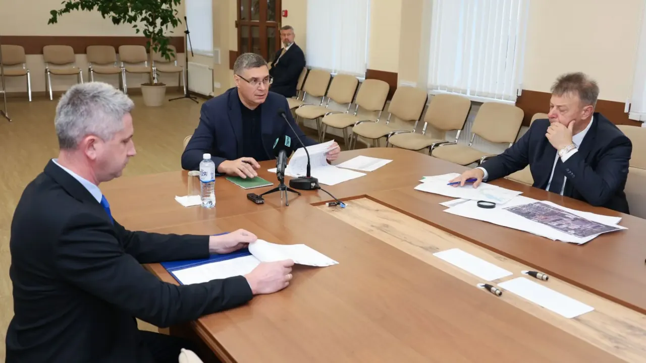 Во Владимирской области обсудили модернизацию сетей, газификацию и капремонт школы — Владимир Сейчас