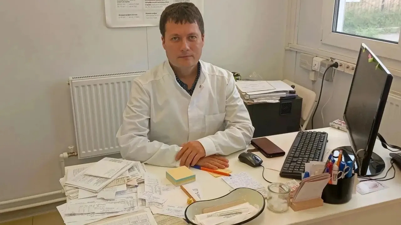 В Гороховецкой ЦРБ по программе «Земский доктор» начал работать новый терапевт — Владимир Сейчас