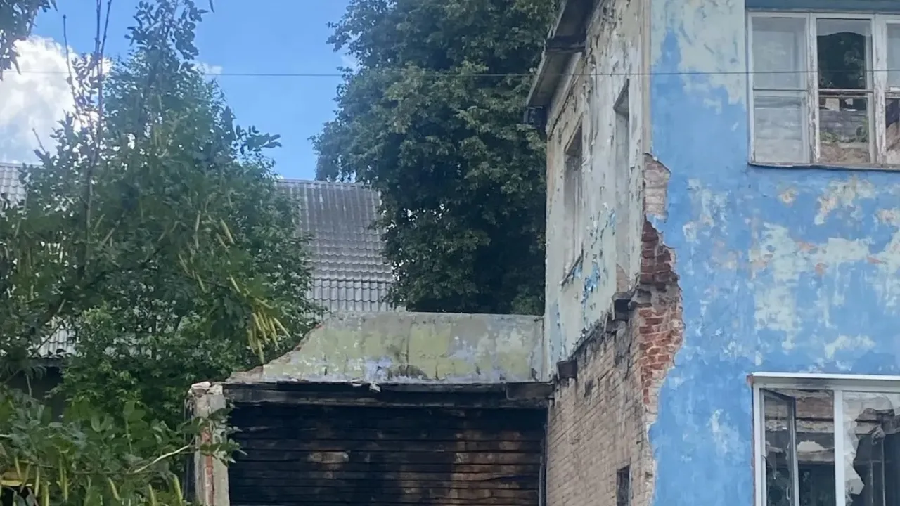 В Кольчугино после вмешательства прокуратуры оградили аварийное здание — Владимир Сейчас