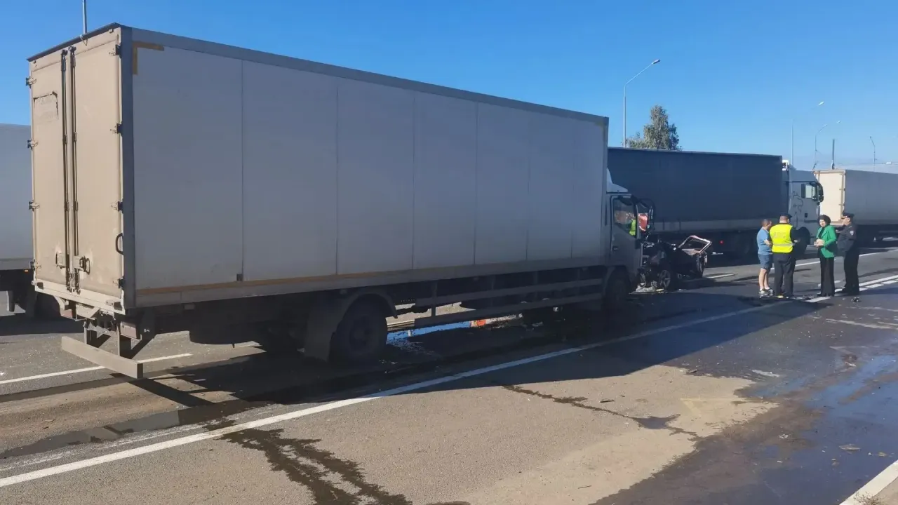 В Вязниках в ДТП с грузовиком и «Нивой» погибли двое взрослых и ребенок — Владимир Сейчас