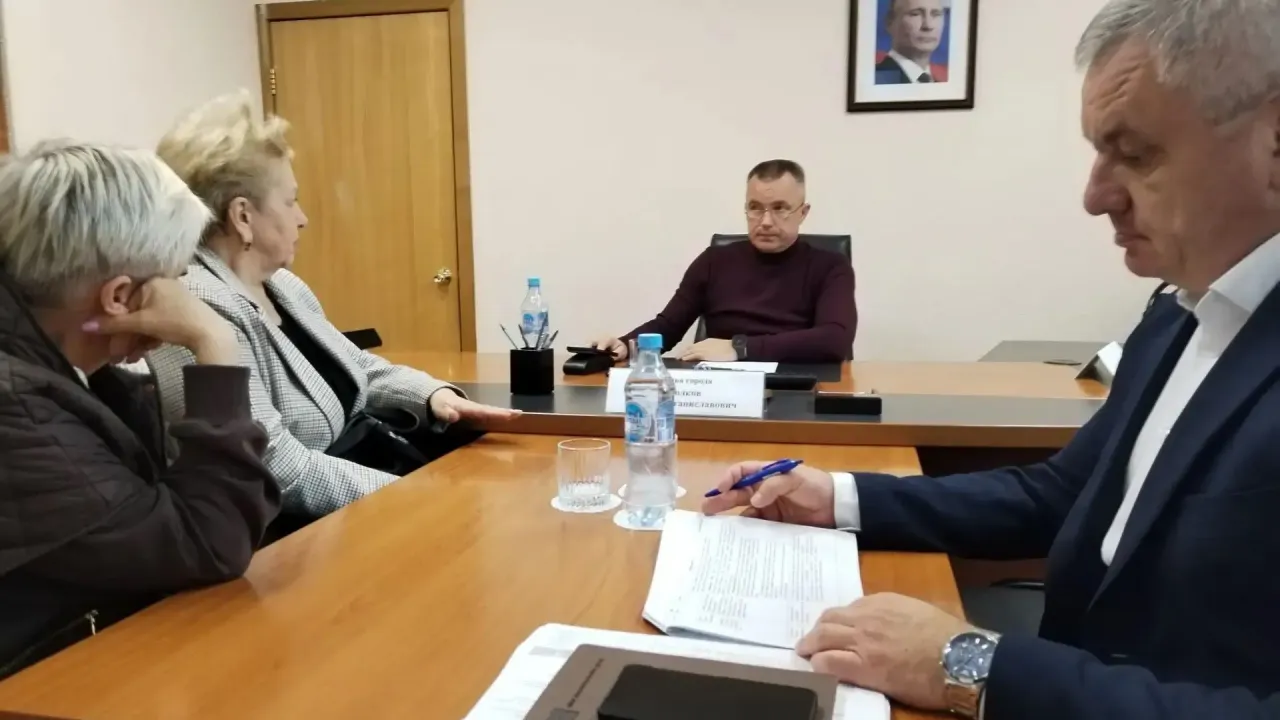 Сергей Волков провёл личный приём жителей во Владимире — Владимир Сейчас