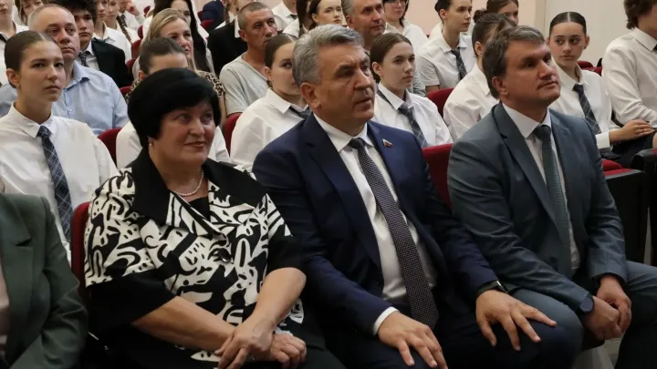 В школе №46 Воронежа начал работу 22-й медицинский класс — Воронеж Сейчас