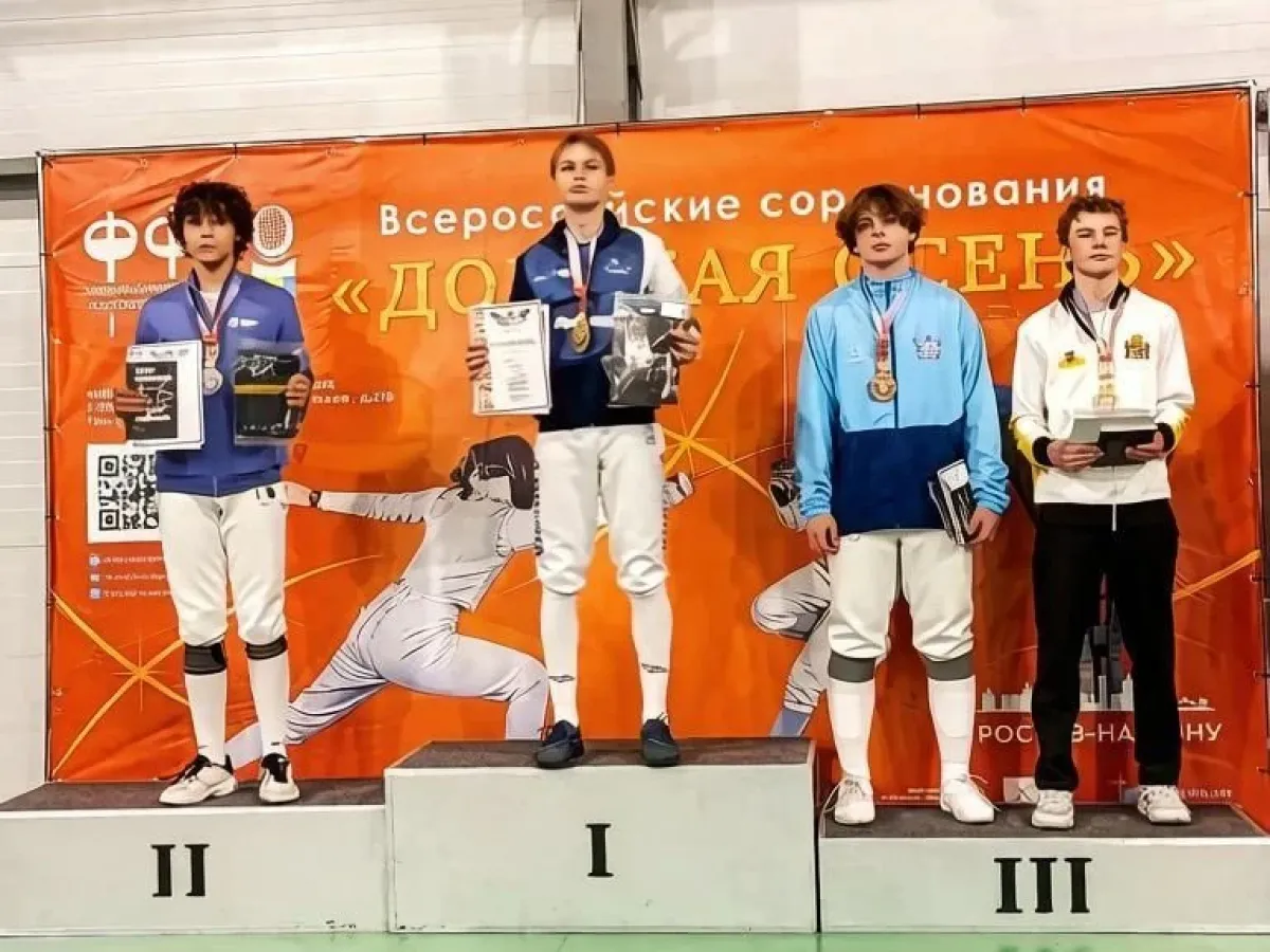 Воронежский фехтовальщик взял бронзу на всероссийских стартах, команда стала четвертой